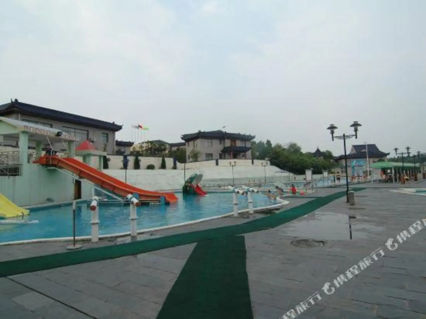 Number One Metropolitan Garden Hotel