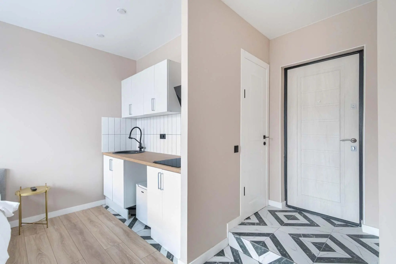 На квартире на улице Никитина