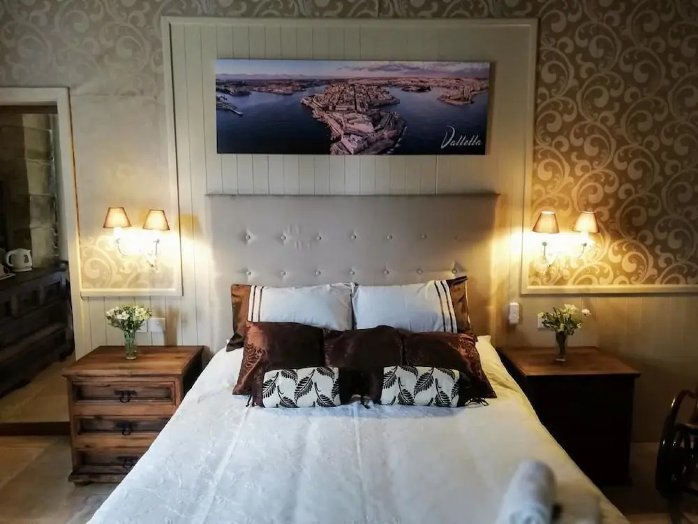 Village Knights Accommodation