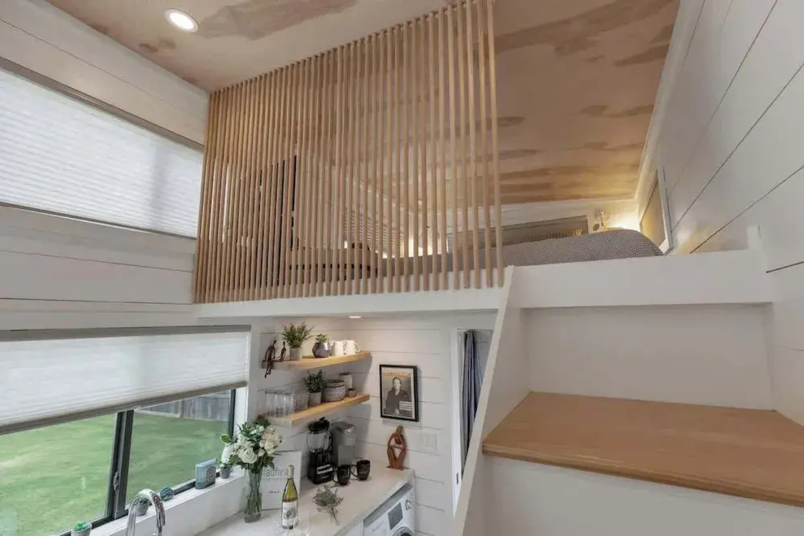 Henley-lux Tiny Home-hot Tub-fire Pit