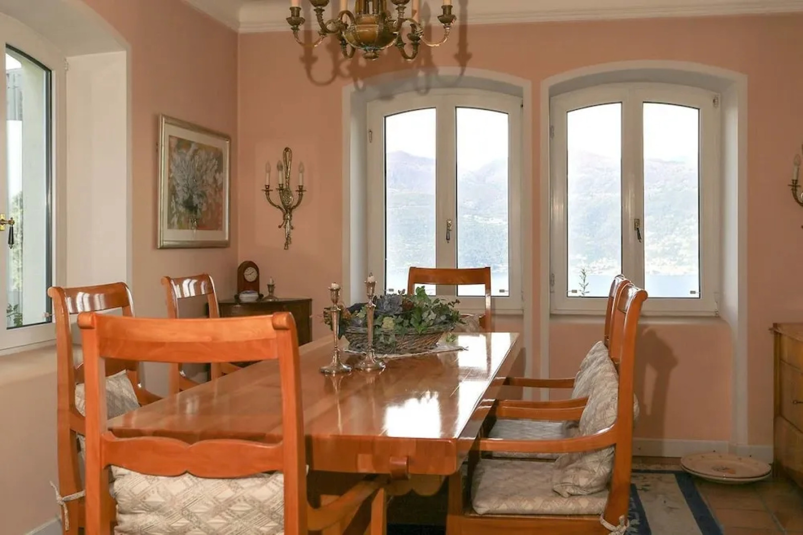 Luxury Italian Lakes Villa With Pool. 360 Degree Views. Sleeps 11