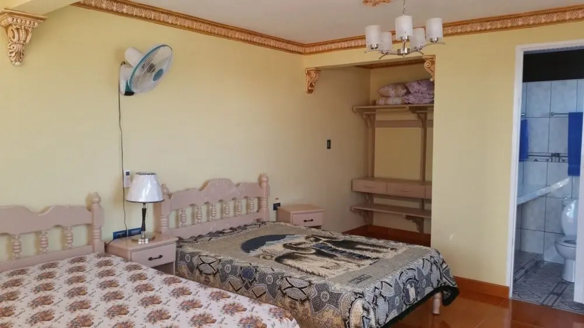 Hostal Sr.Handy Santalla