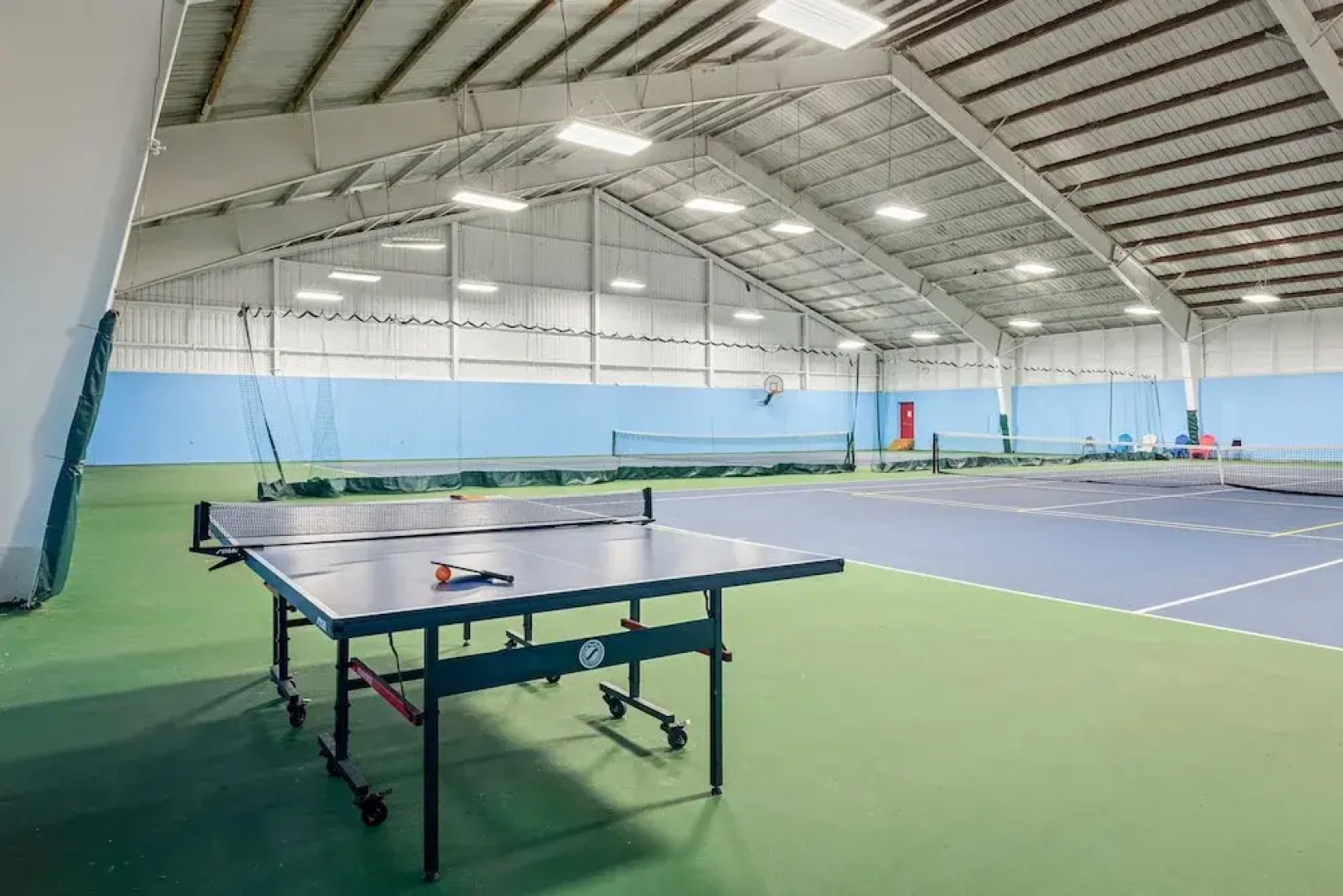 Slopeside Escape by Avantstay Walk to Ski Lifts Arcade Games Shuffleboard