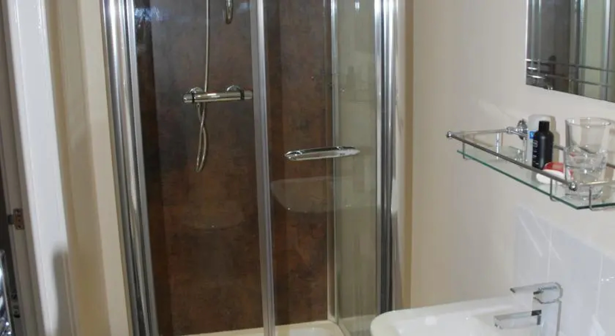 4t4 Bed and Breakfast