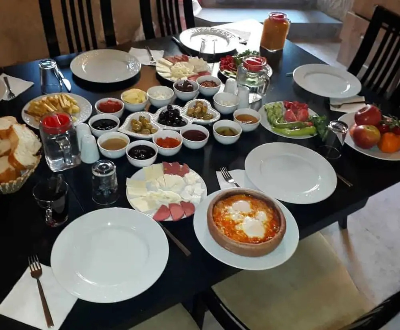 Abu Hayat Cave Suites