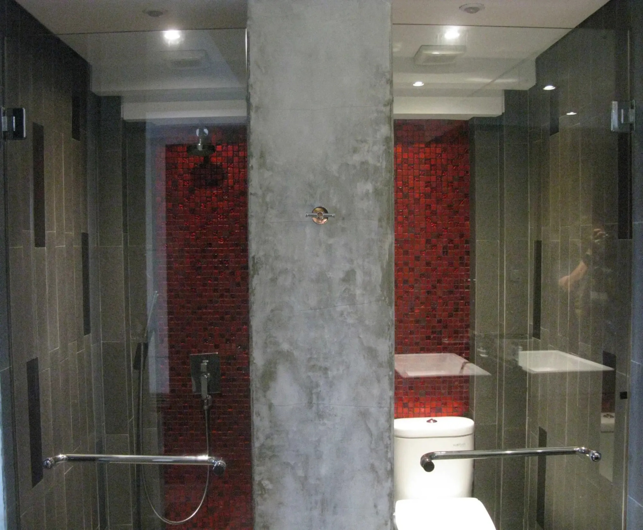 Anshel Hotel