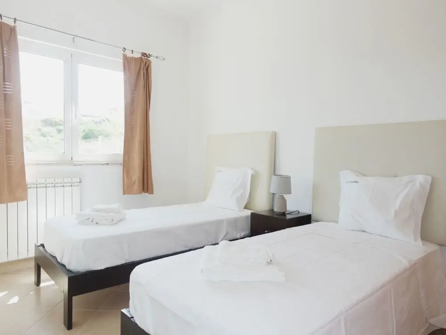 D01 - Coastal Townhouse by Dreamalgarve