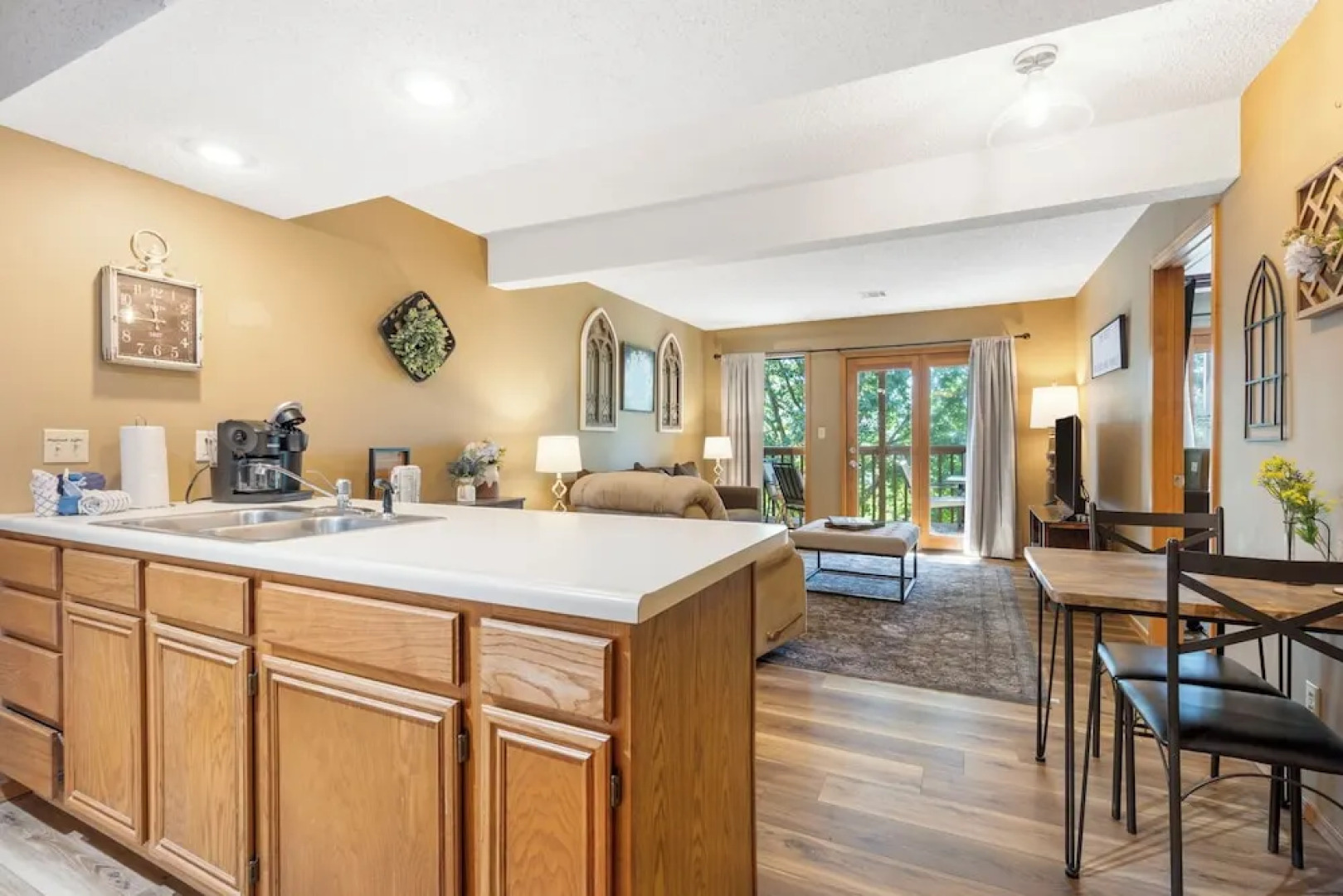 The Circle Retreat Duo