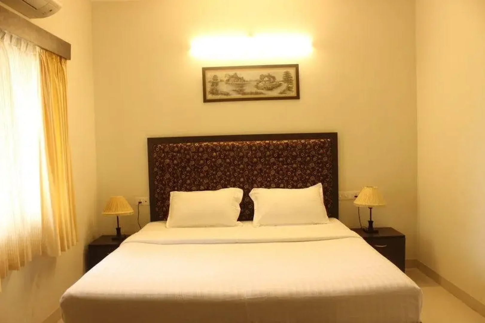 Sun N Sand Apartments