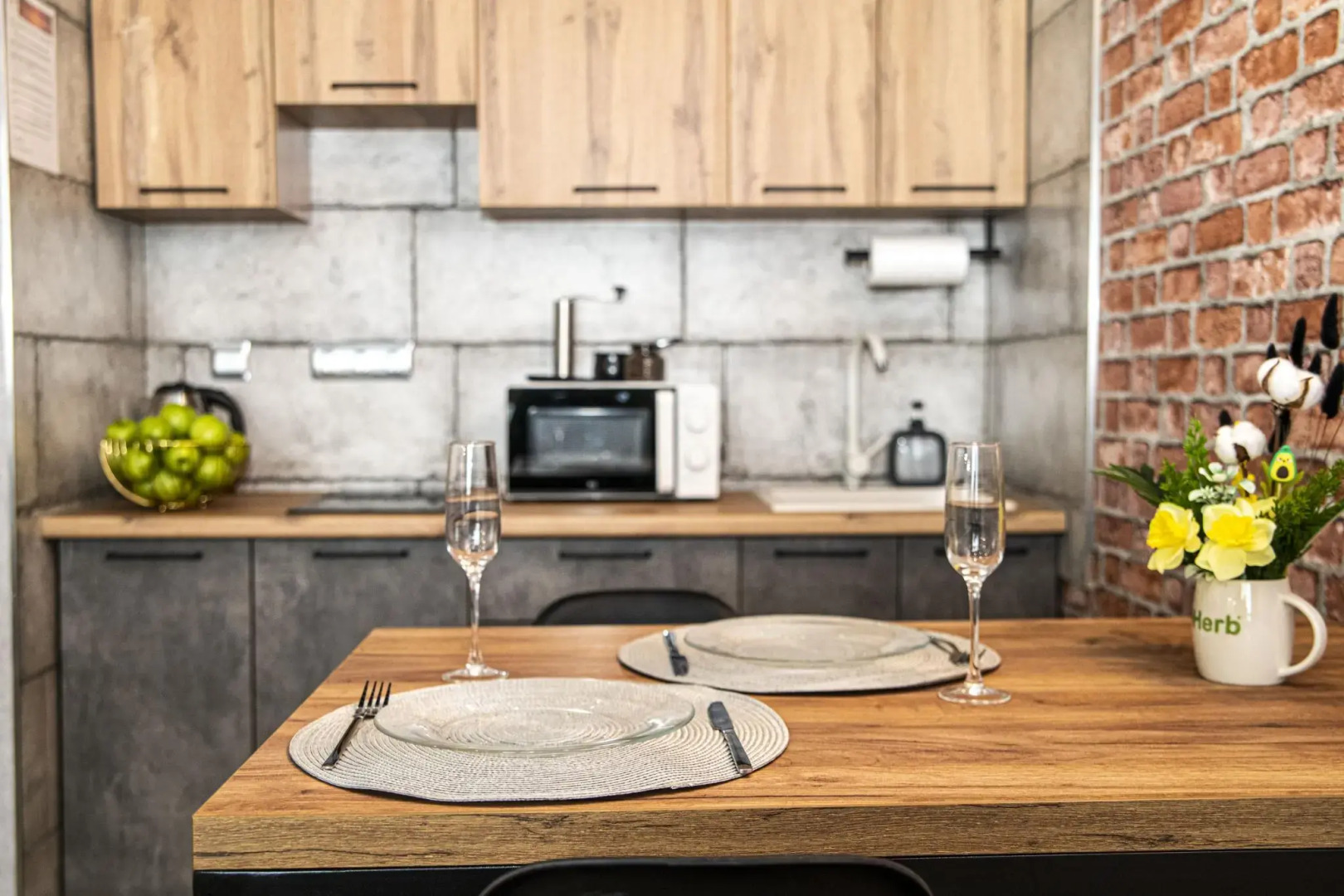 SunSet (СанСет) на улице Максима Горького 23А