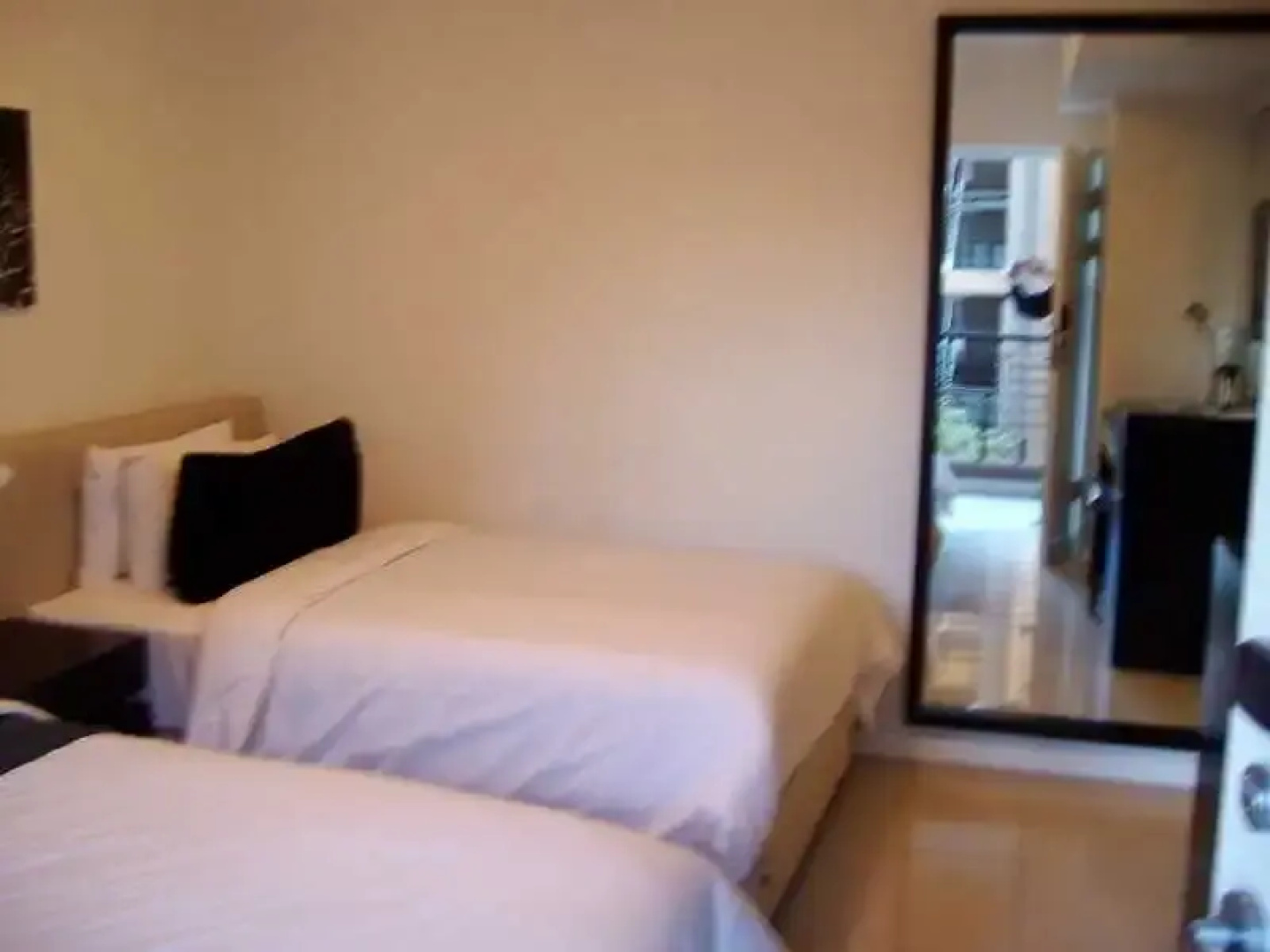 The Nicol Hotel