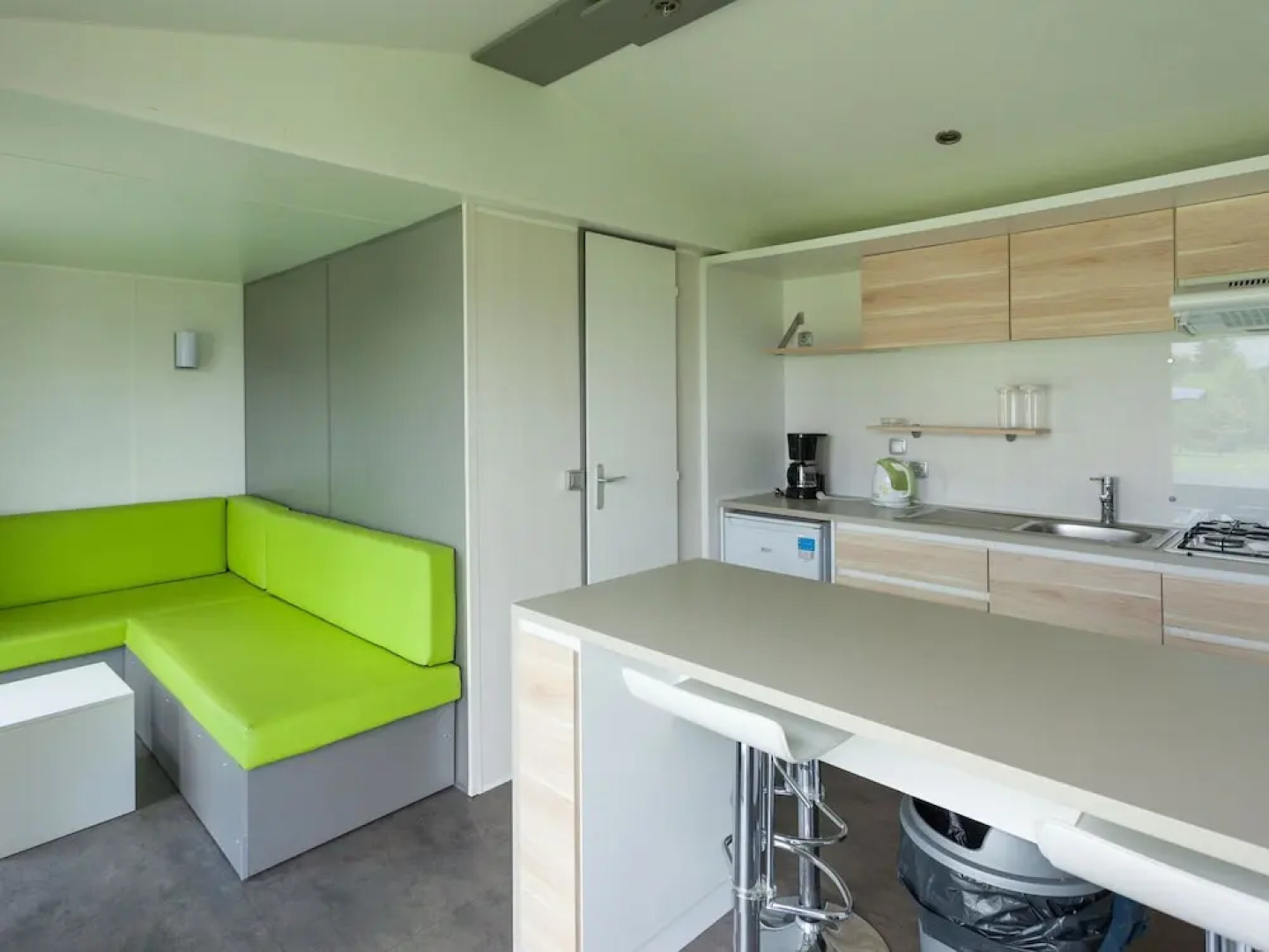 Cozy Mobile Home in Januv Dul With Swimming Pool