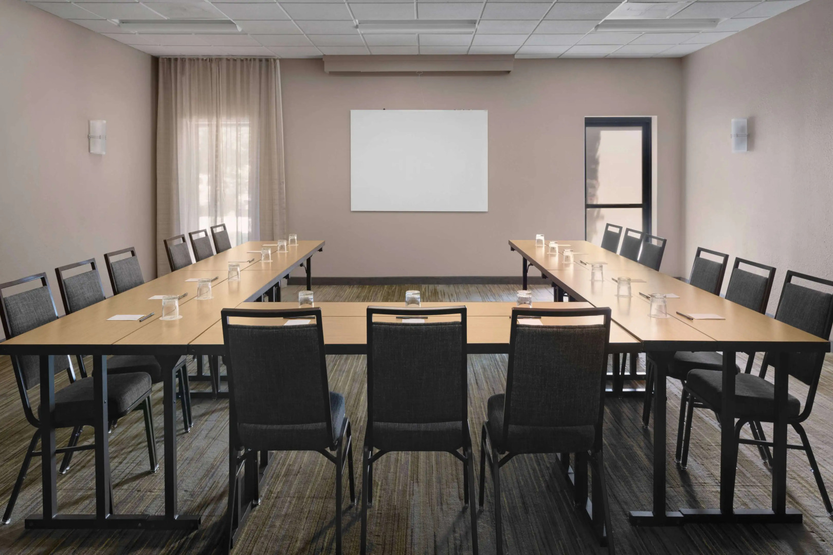 Sonesta Select Newport Middletown Hotel