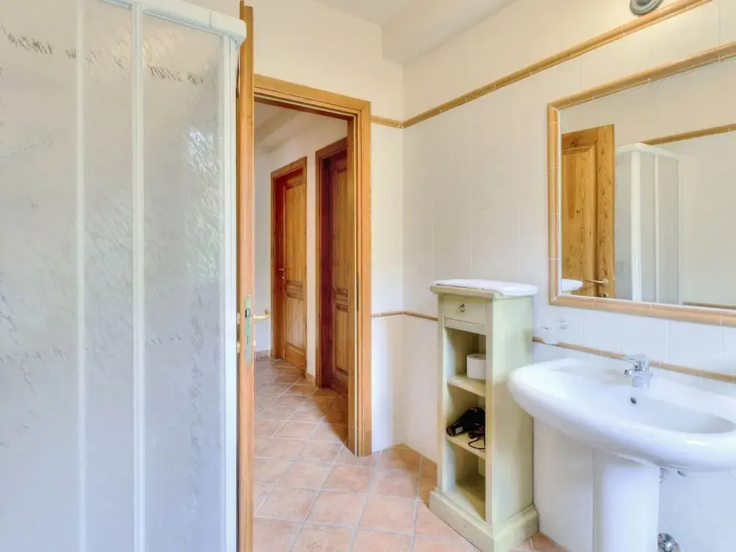 Elegant Villa With Spa in Sorano