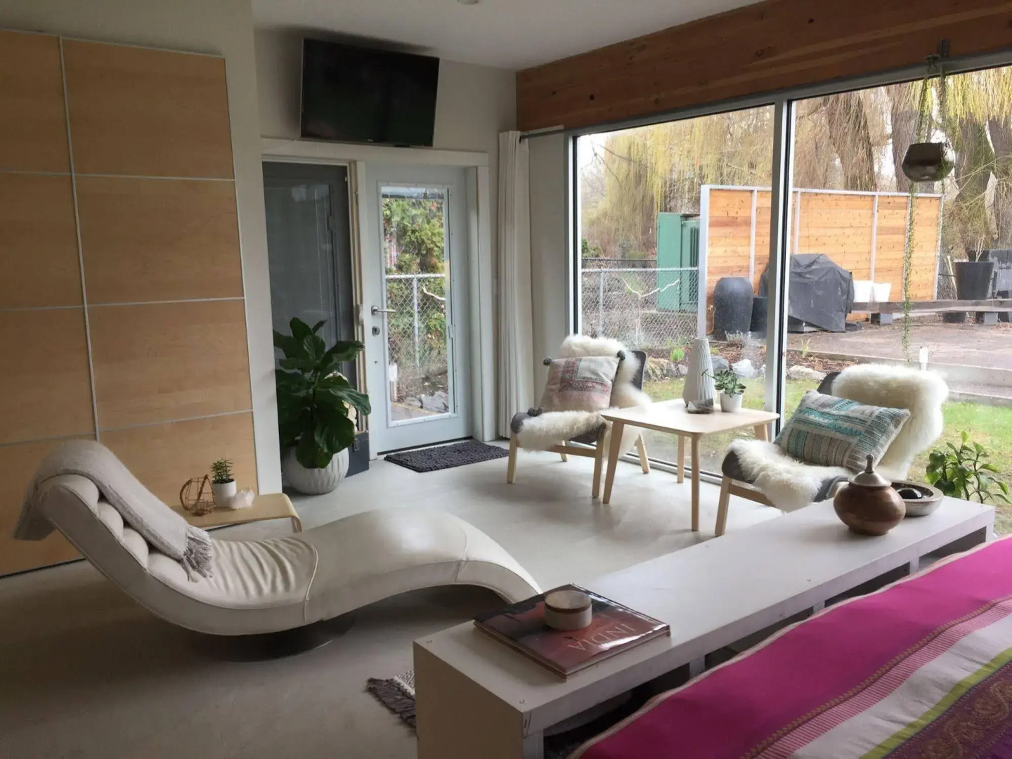 Serenity Stay Bed & Breakfast