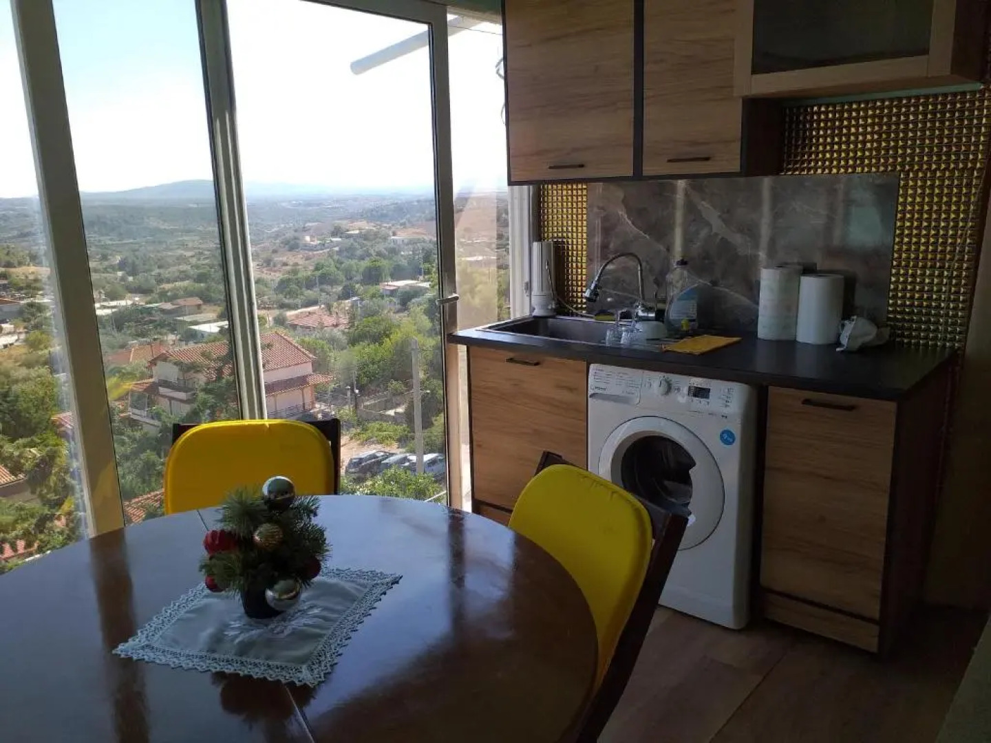 3 Jaccuzi Airport House - Airport Transfer Available