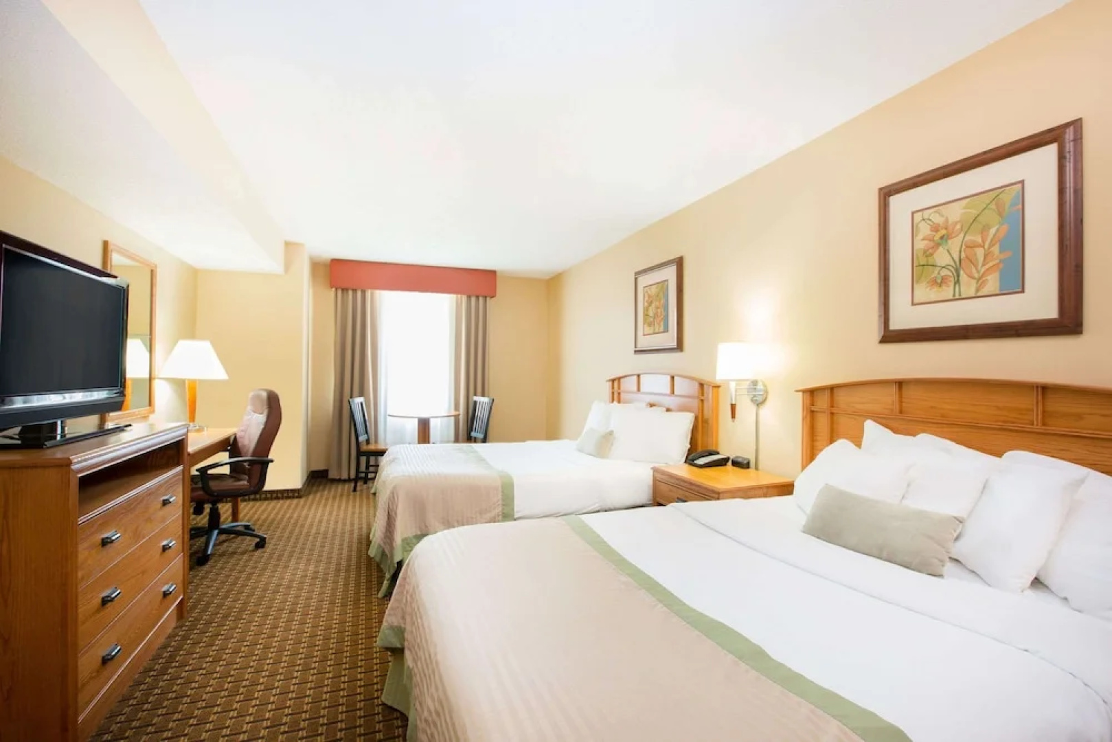 Ramada Tropics Resort / Conference Center Des Moines
