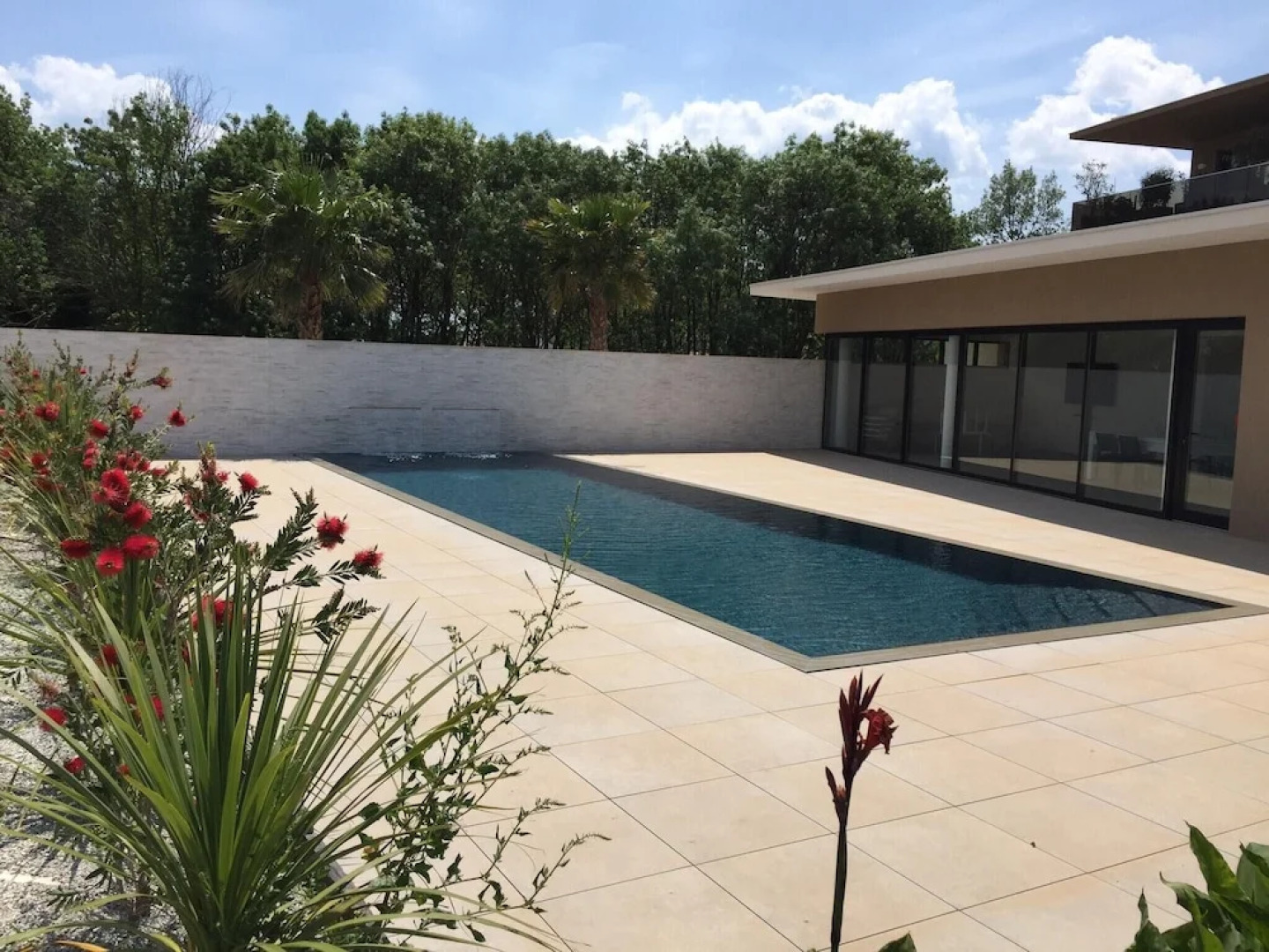 Apartment With one Bedroom in Lattes, With Pool Access, Enclosed Garden and Wifi - 5 km From the Beach