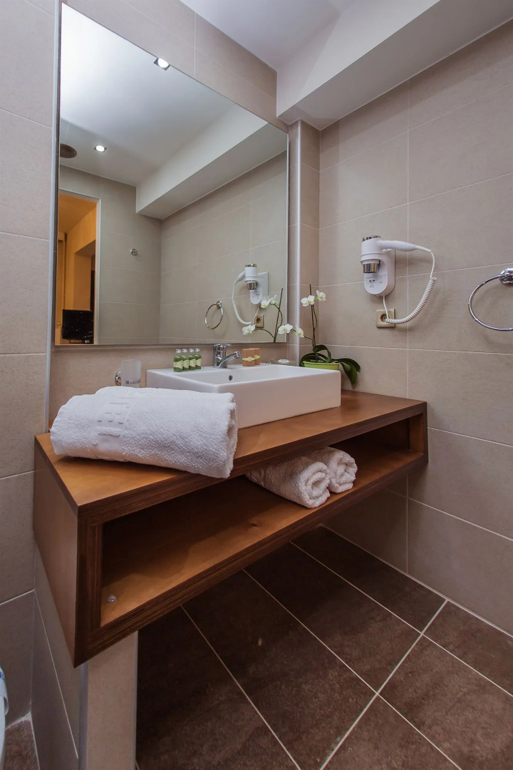 Manthos Mountain Resort & Spa