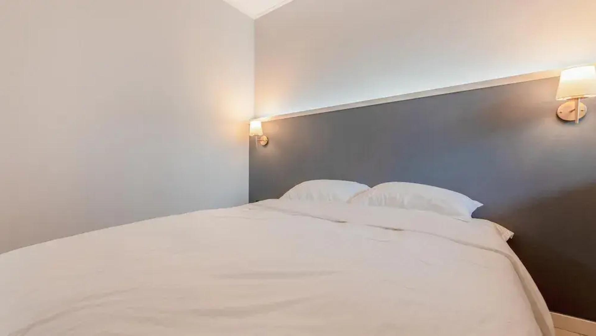 Tongyeong Saryangdo Elphis36 Poolvilla