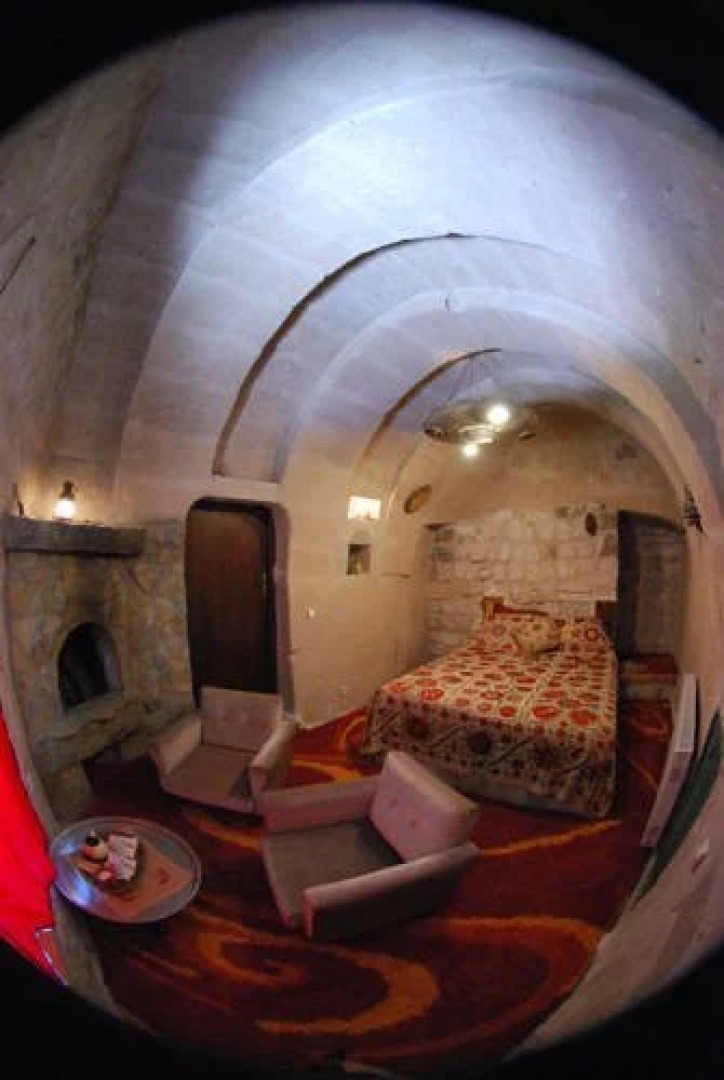 wonderland cave hotel