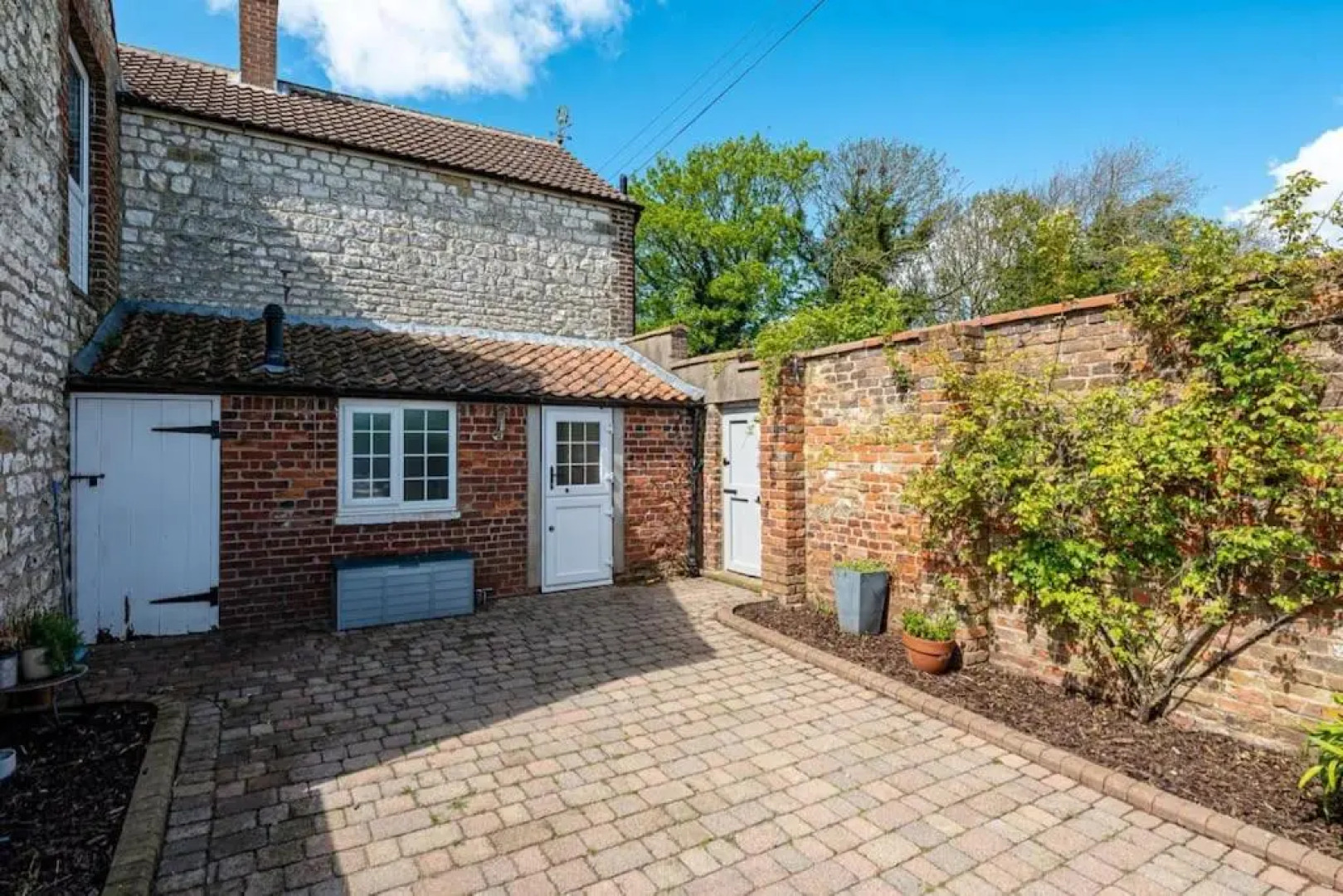 Willerby Grange Cottage