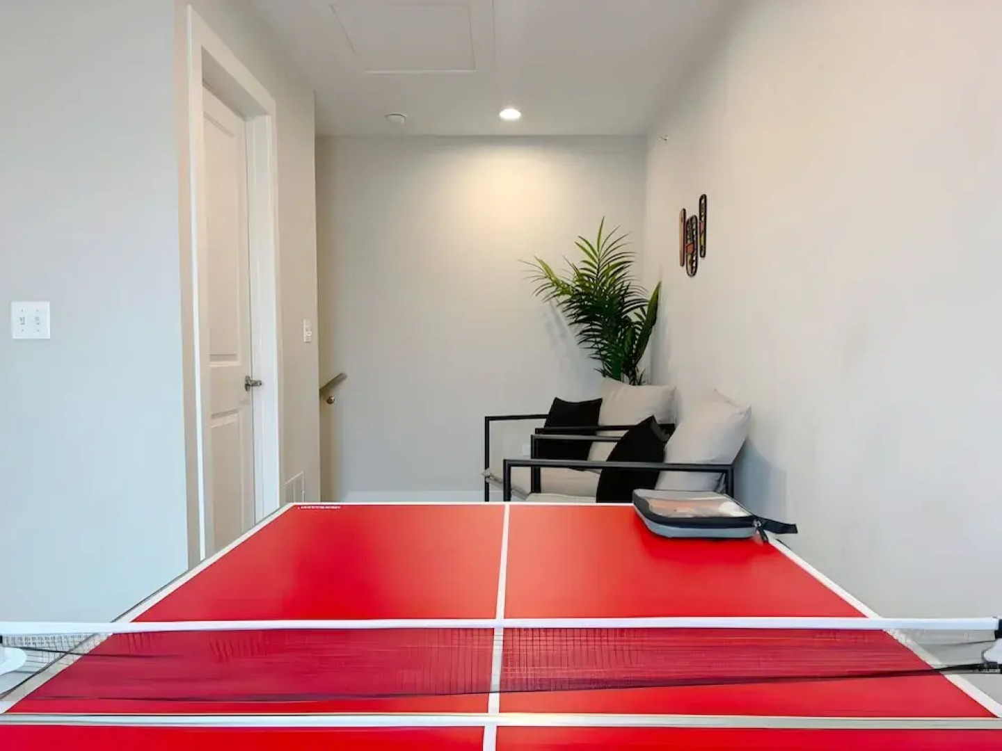 4BR Townhouse with Parking - WV rep 3