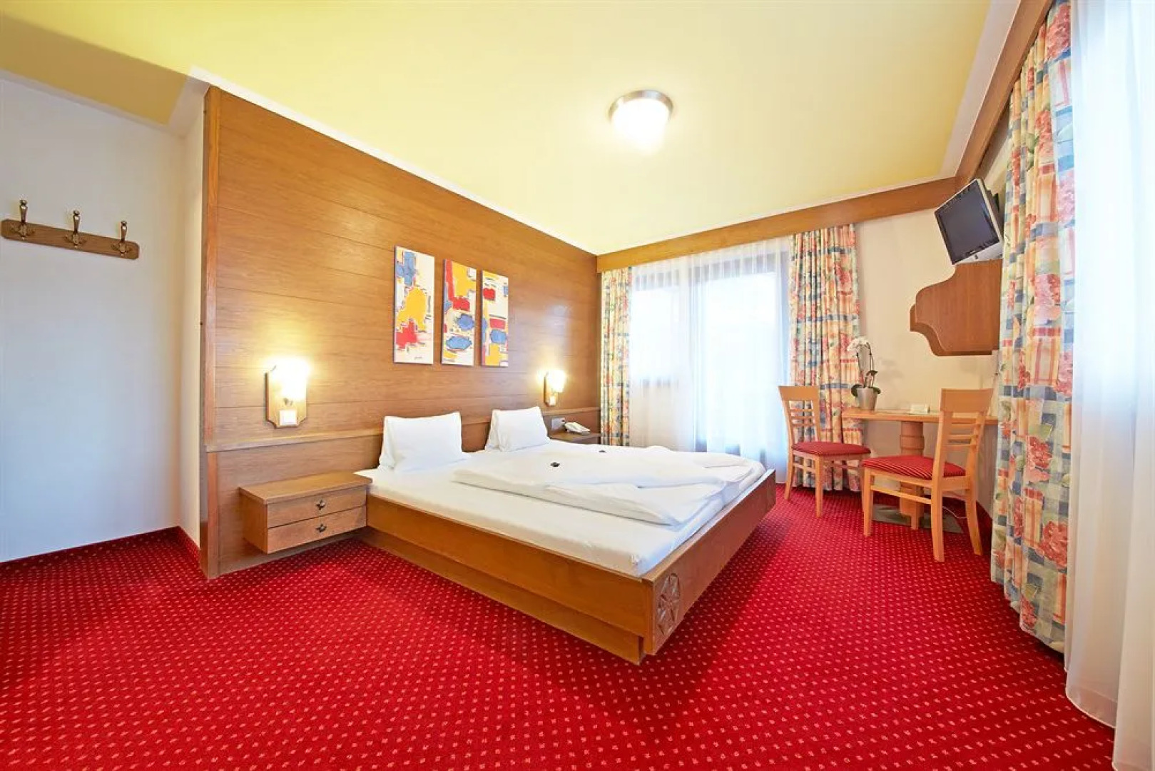 Bike-Hotel Heli's B&B