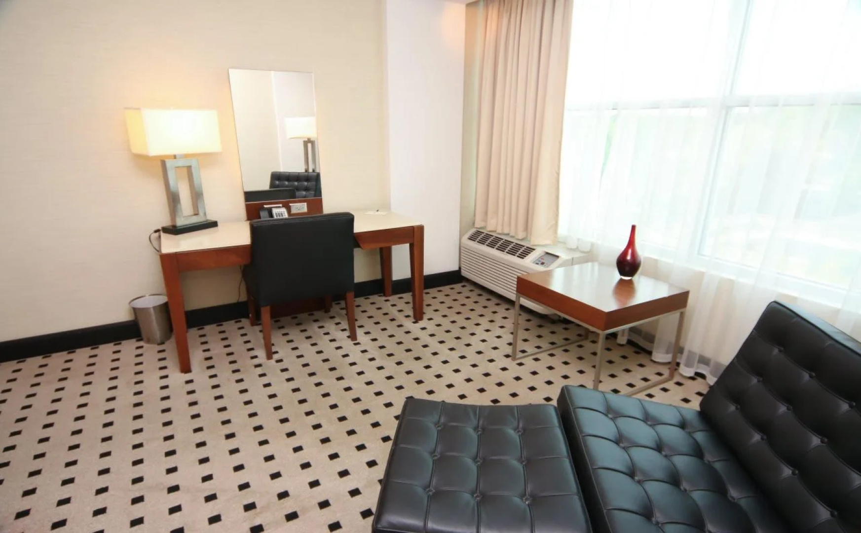 Delta Hotels by Marriott Milwaukee Northwest