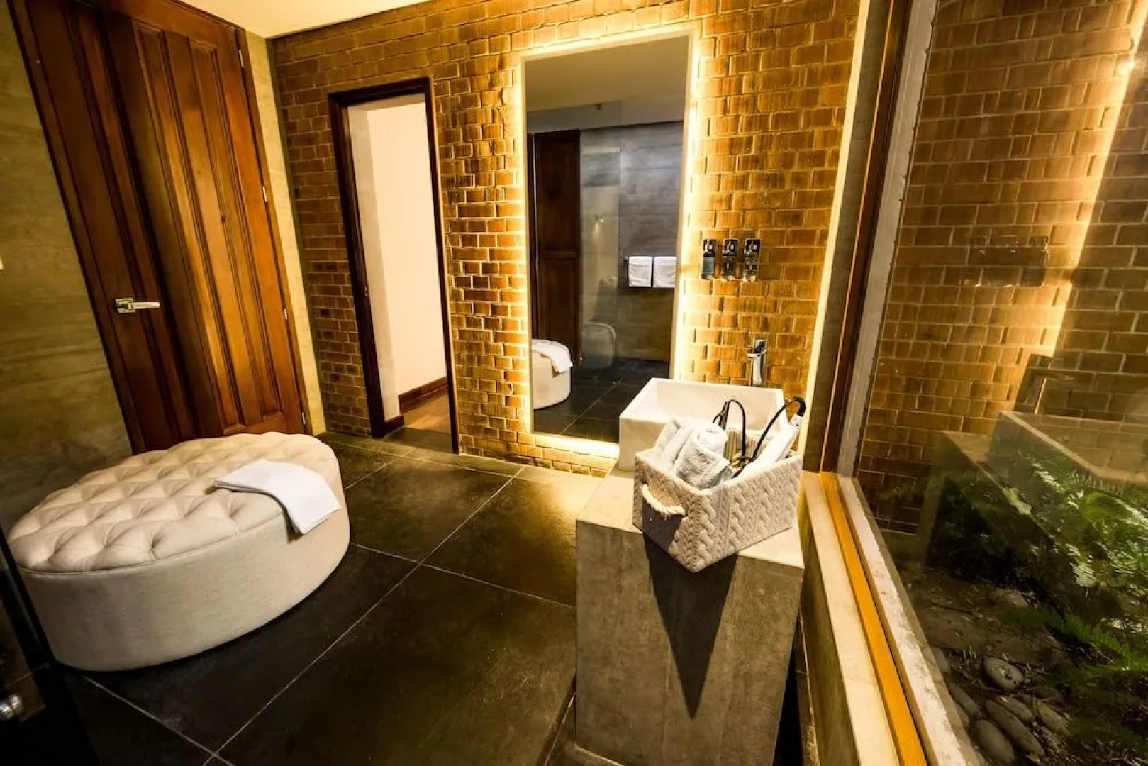 La Casa - Luxury Boutique Hotel