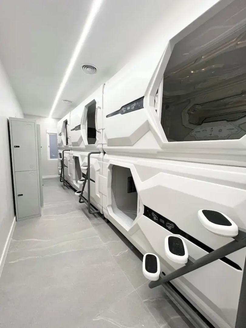 Hostel Space Capsule