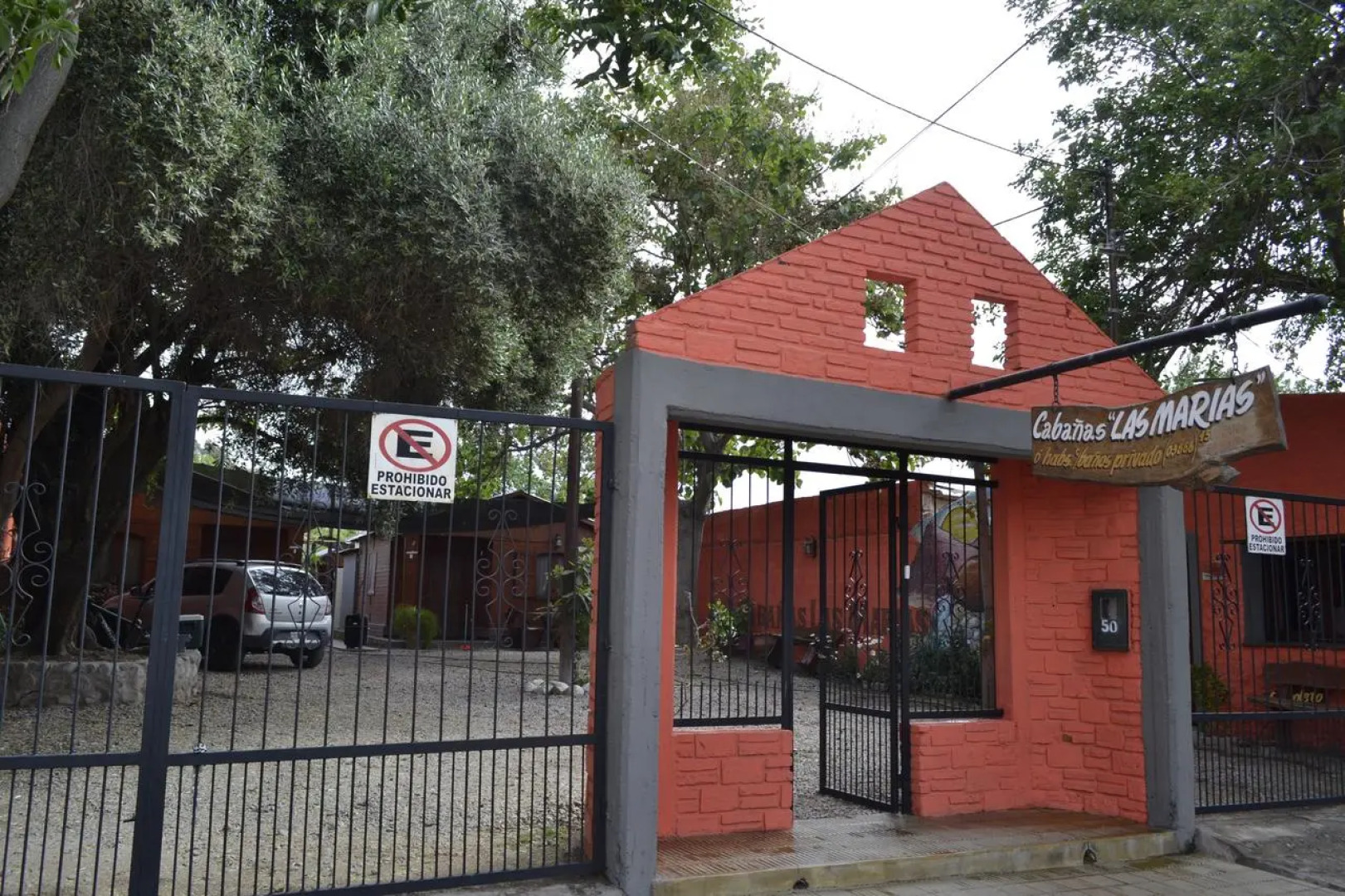 Cabañas y Hostal Las Marias