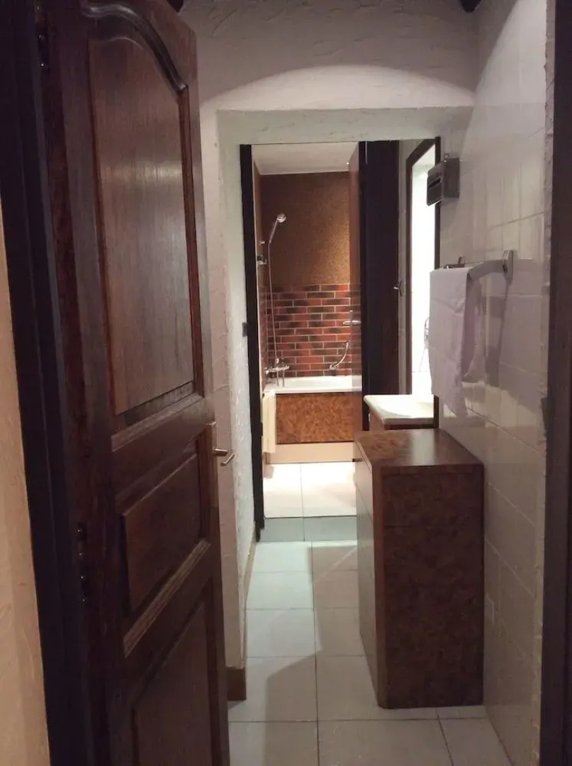 Aux Prisons de Montagny