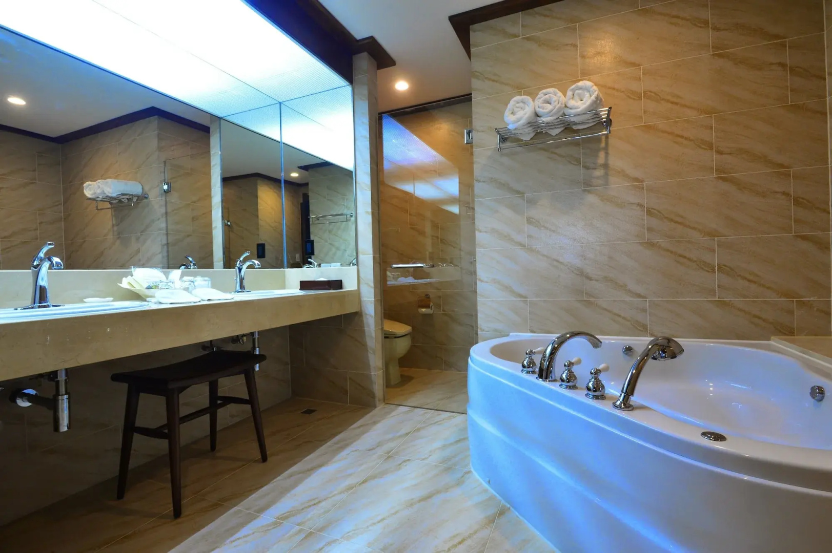 Aqua Resort Club Saipan