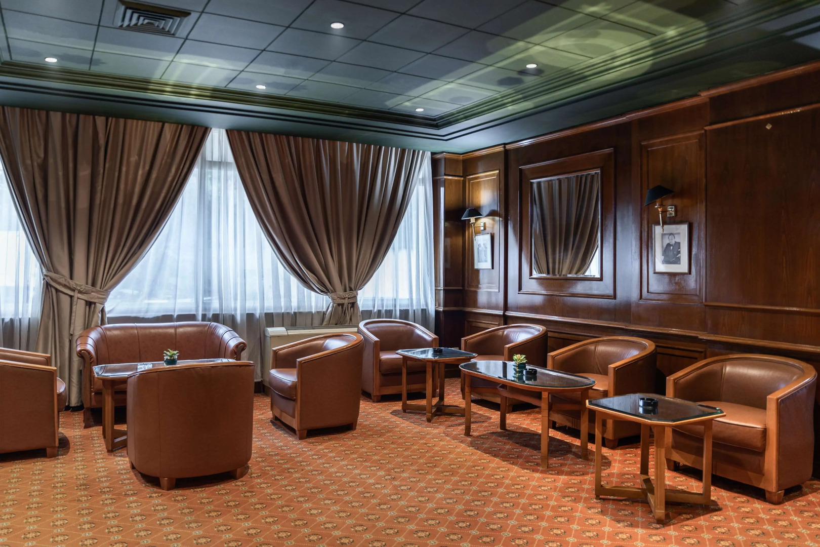 Golden Tulip El Mechtel