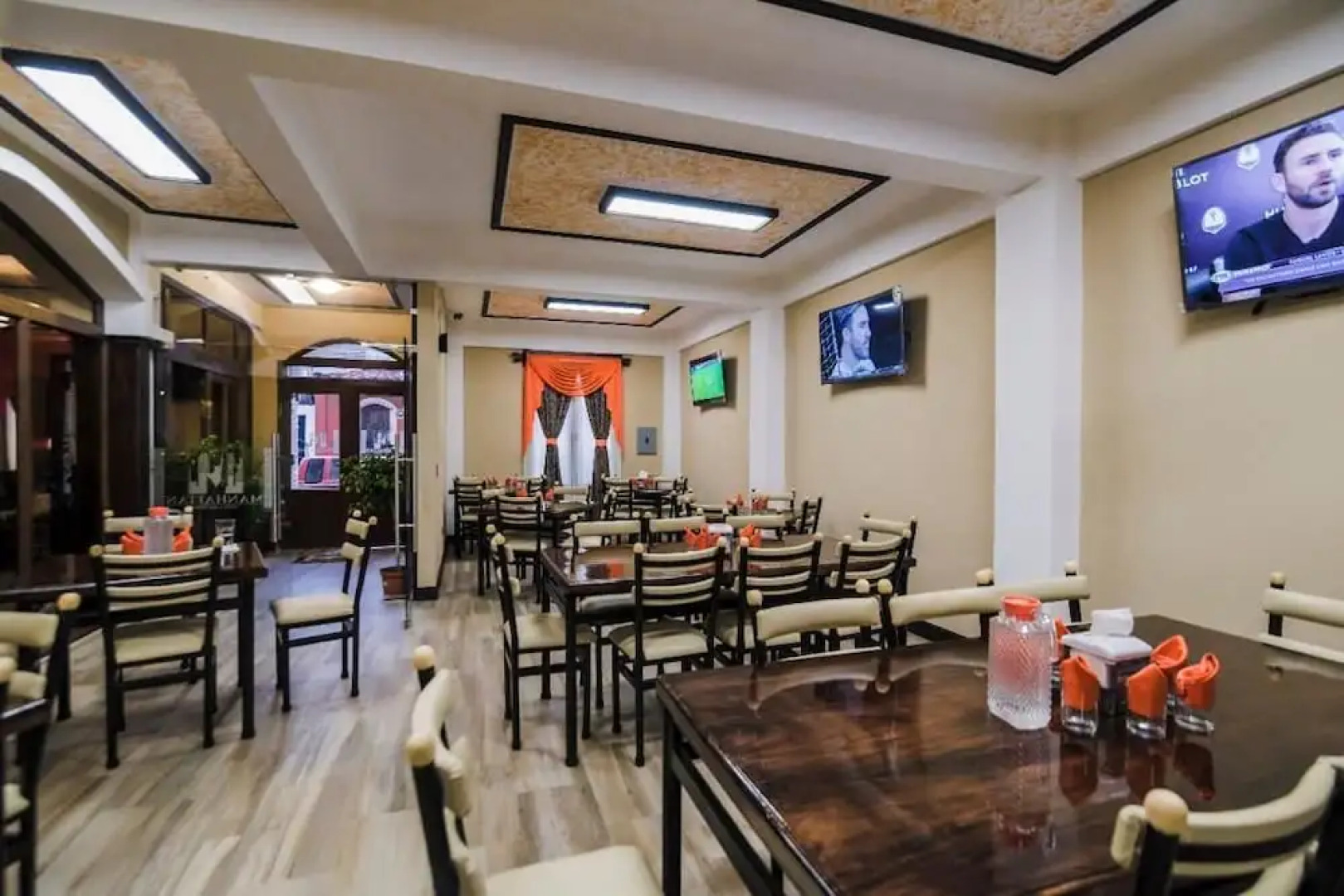 Hotel y Restaurante Manhattan