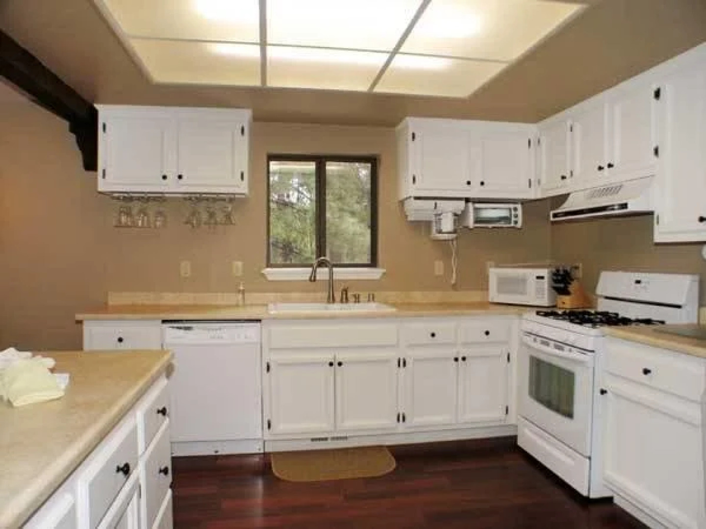 Tahoe Tyrol Lodge by RedAwning