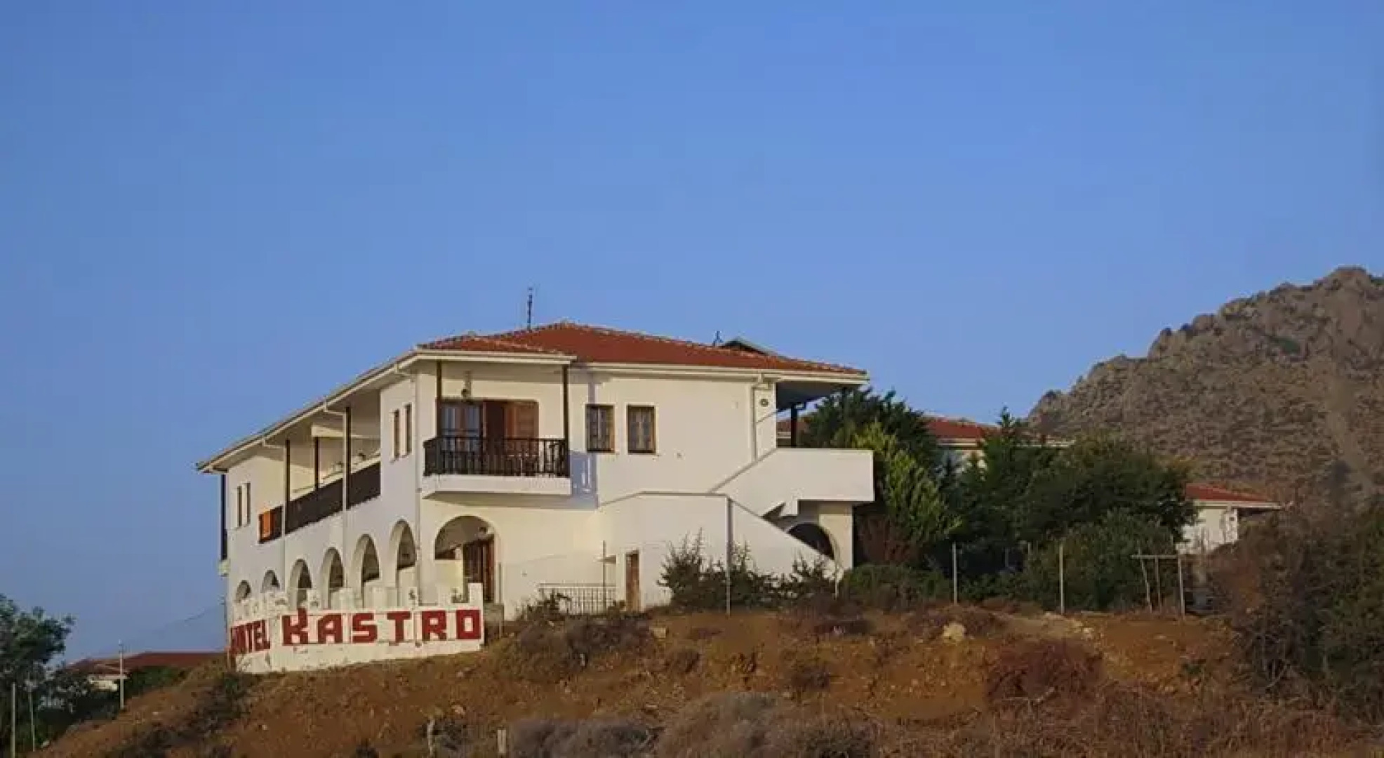 Kastro Hotel