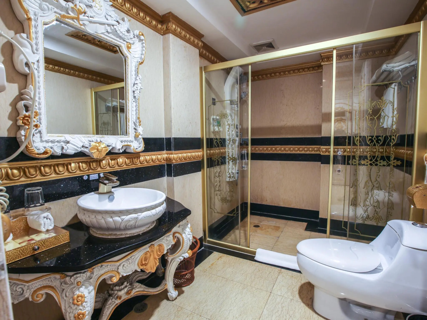 Nanyang King's Gate Hotel - Free Shuttle Service to Canton Fair