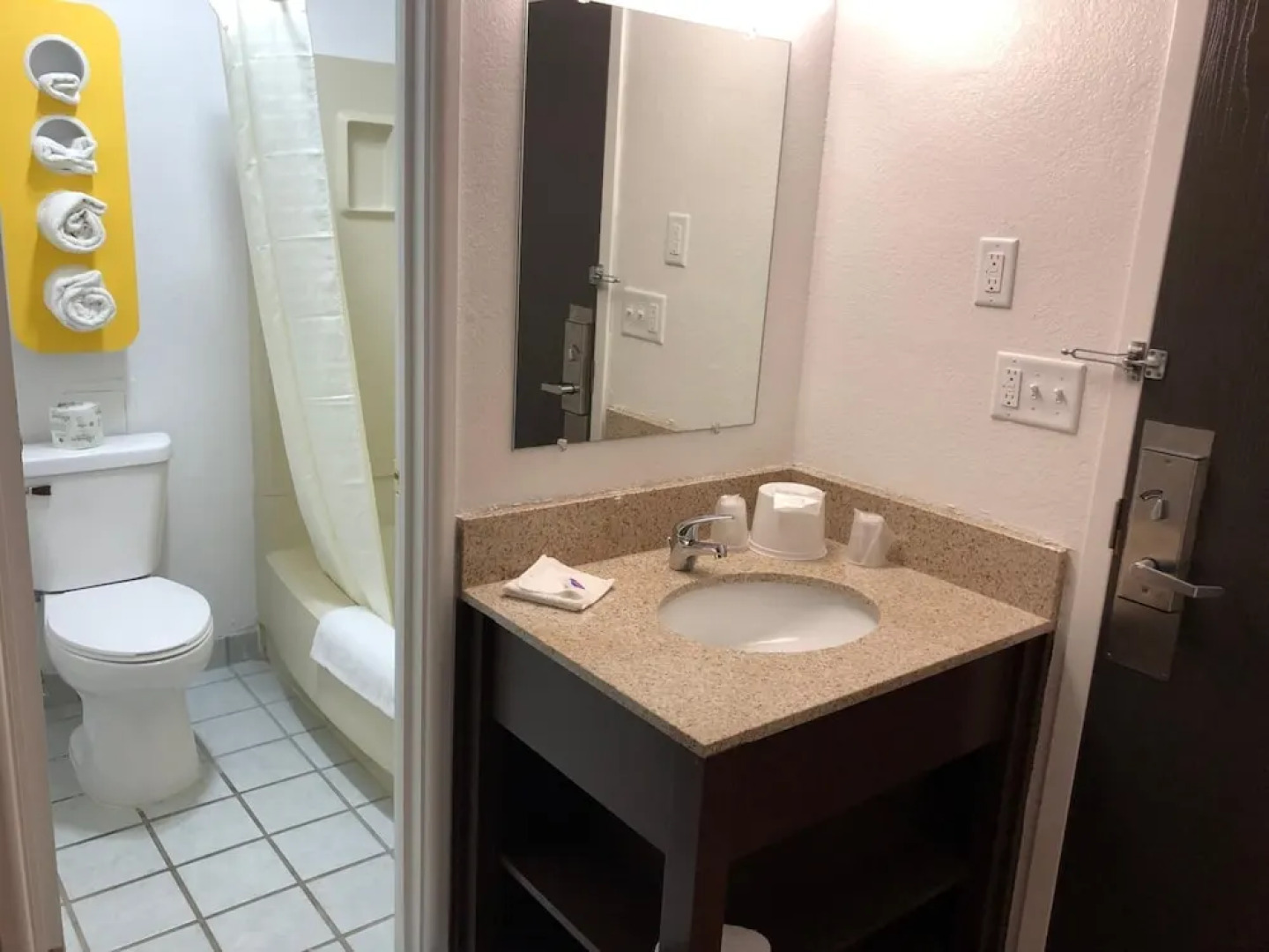 Howard Johnson Inn La Crosse/I-90