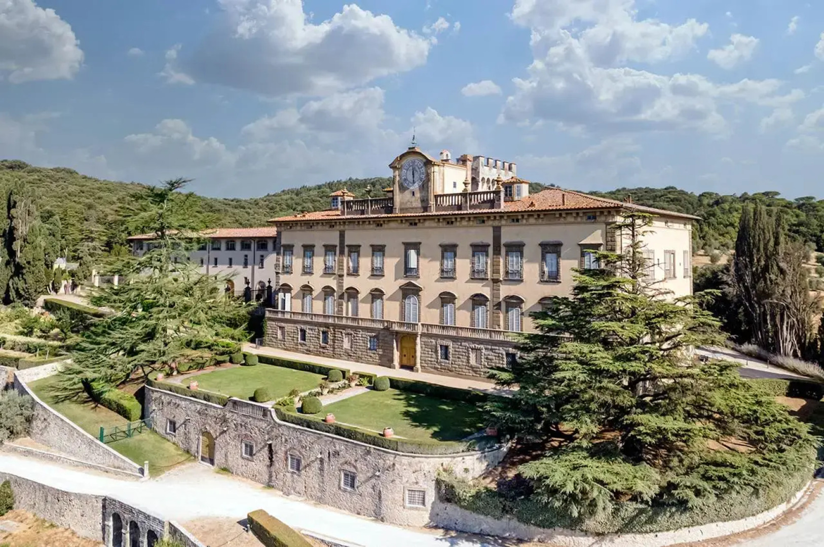 Casa Villa Rentals by Torre a Cona