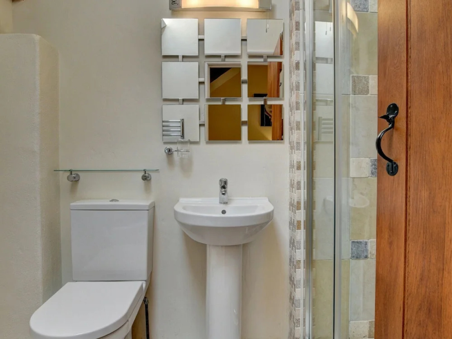 Lovely Apartment in Converted, Stone Barn Located in Tiverton