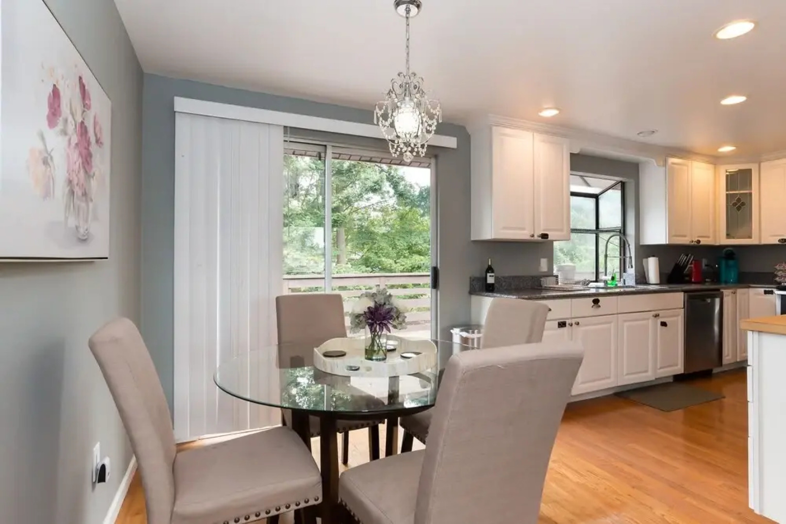 Happy Day Express Lovely 3 Bd Renton Retreat!