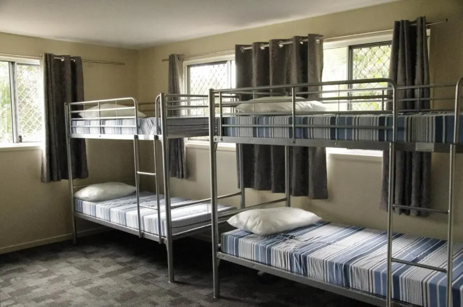 Somewhere To Stay Backpackers