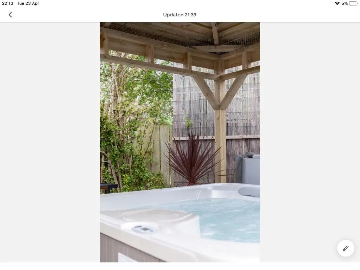 The Studio Castlerock with Hot Tub