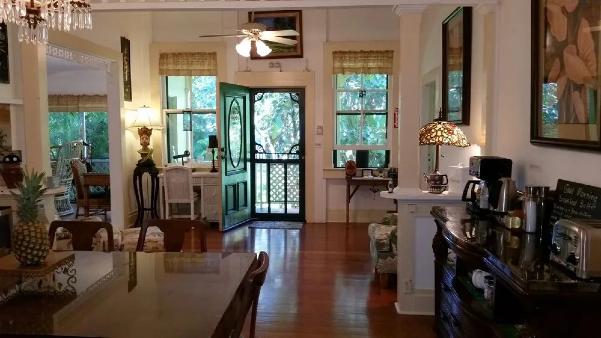 Haiku Plantation Inn Bed & Breakfast