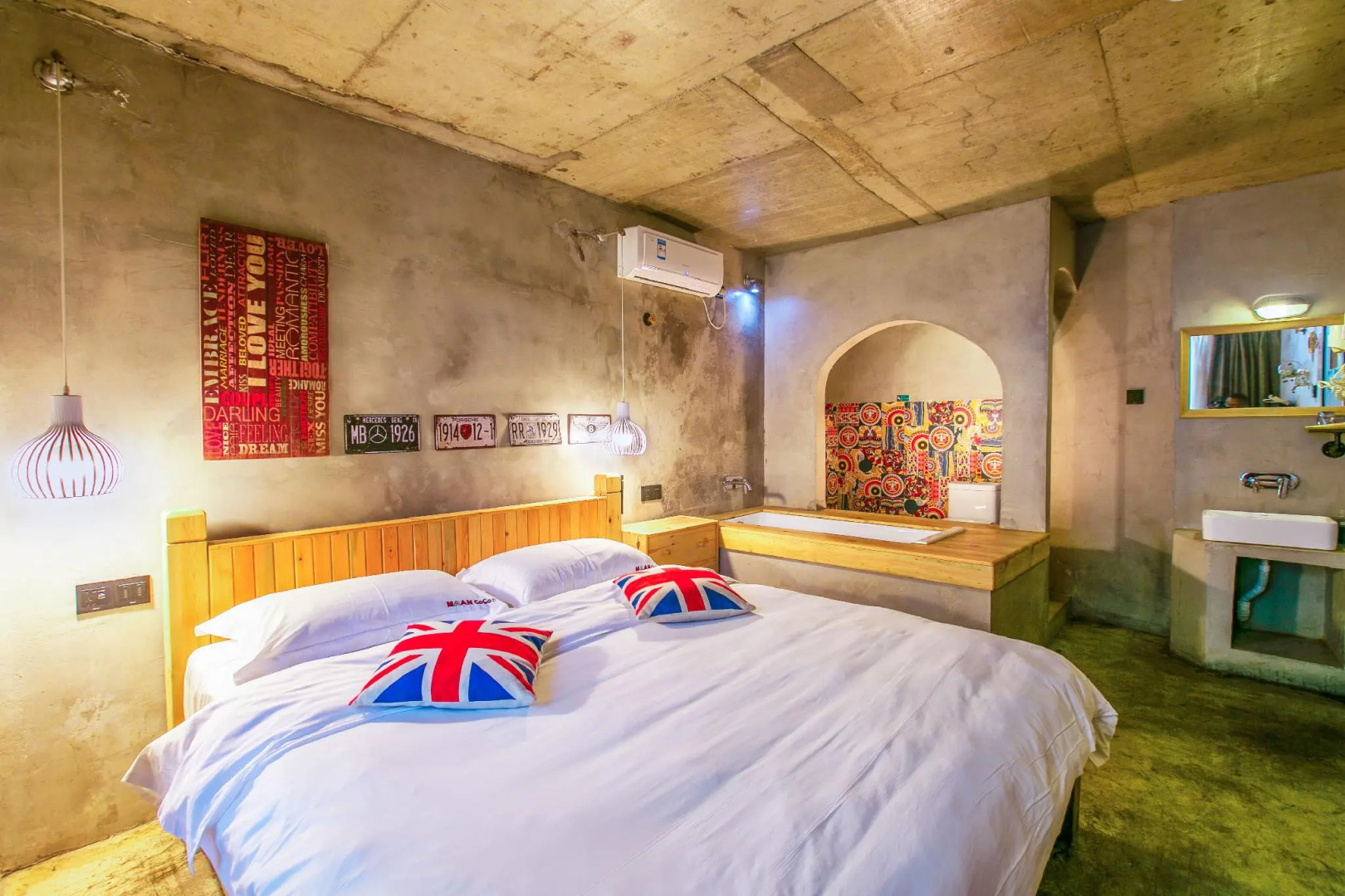 JiaoChangWei Maan CoCo Travelling With Hotel