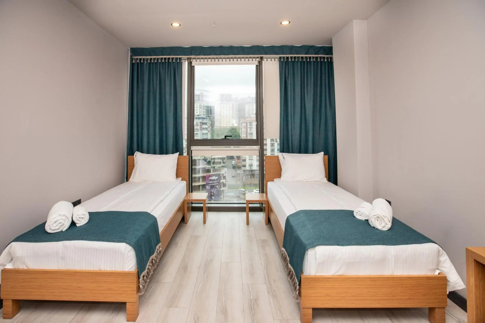 Marina Green Suit Hotel