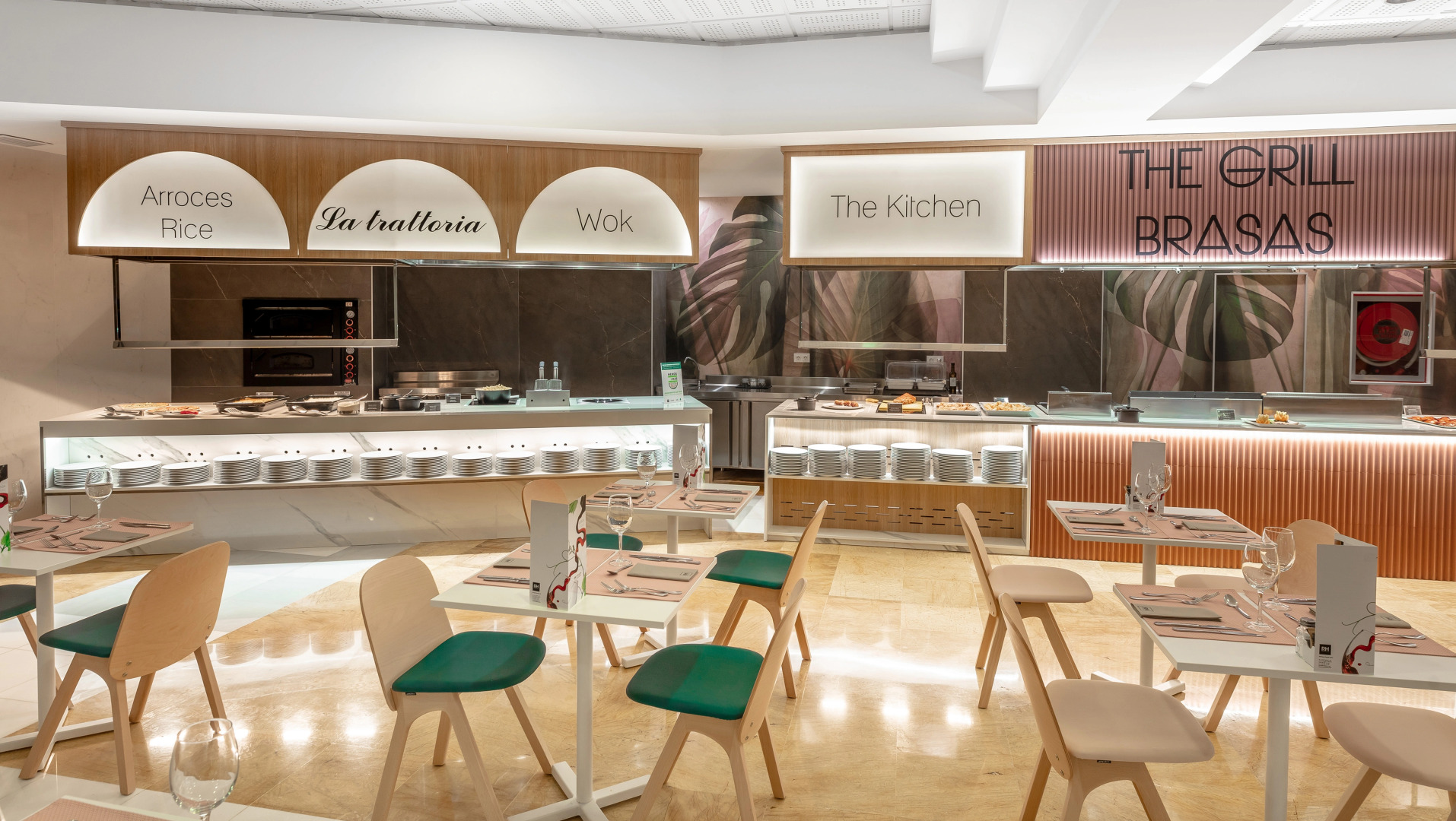 RH Ifach Family Hotel