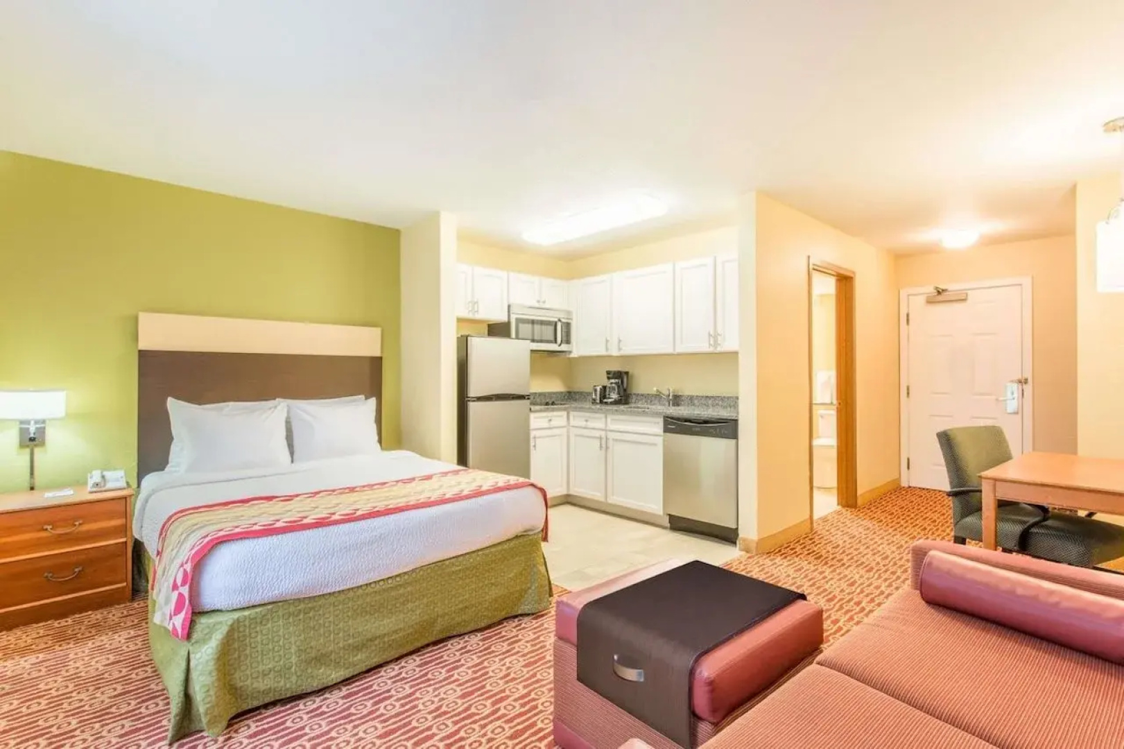 Hawthorn Suites by Wyndham Sterling Dulles